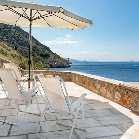 Acqua Vista With Private Beachfront *