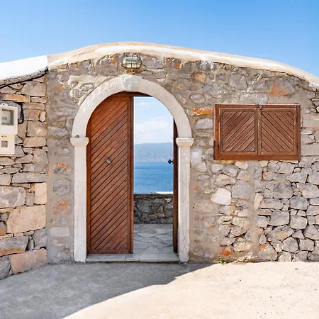 Acqua Vista With Private Beachfront Apartment *