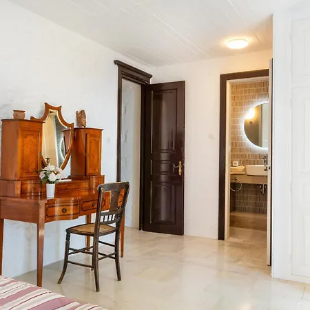 Acqua Vista With Private Beachfront Apartment *